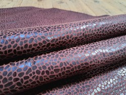 Peau de veau velours effet grain girafe - BORDEAUX - Cuir en Stock