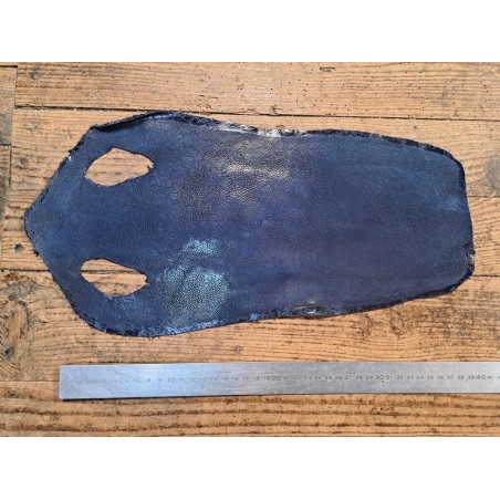 Peau de galuchat - perle centrale - cuir exotique - bleu  - Cuir en stock