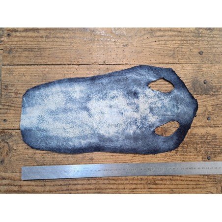 Peau de galuchat - perle centrale - cuir exotique - bleu  - Cuir en Stock