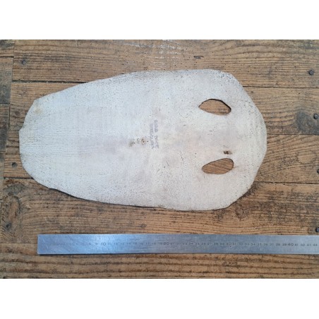 Peau de galuchat - perle centrale - cuir exotique - sable  - cuir en stock