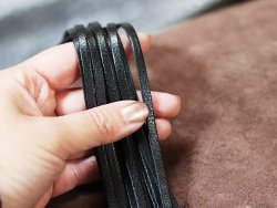 Assortiment de lanières lacets de cuir couleur noire cuirenstock