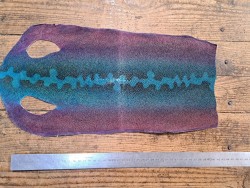 Peau de galuchat - perle centrale - cuir exotique - salamandre Turquoise/violet  - Cuir en stock