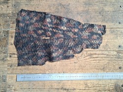 grande tilapia - marin - noir irisé - cuir en stock