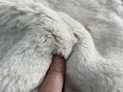 Peau de mouton lainé beige - CHOIX ÉCART - H - Cuir en Stock
