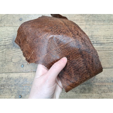 cuir cabillaud - poisson - maroquinerie - noisette- Cuir en stock