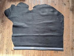 Demi-peau de cuir de veau façon crocodile noir - maroquinerie - Cuir en Stock