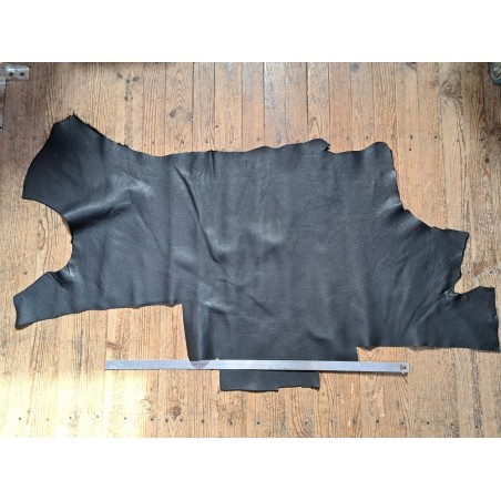 Demi-peau de cuir de taurillon  - Noir - Cuir en Stock
