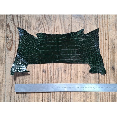 Morceau de cuir de crocodile véritable - vert - bijoux et accessoires - Cuirenstock