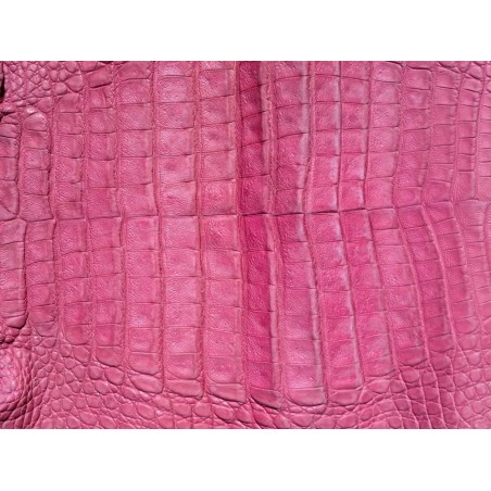 Morceau de cuir de crocodile véritable - framboise - bijoux et accessoires - Cuir en stock