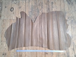 Bande de cuir de veau - effet croco - taupe - maroquinerie - cuirenstock
