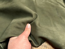 Flanc de vache – Cuir NUBUCK vert forêt – Tannage minéral – Souple & élastique - 2ᵉ choix - Cuir en Stock