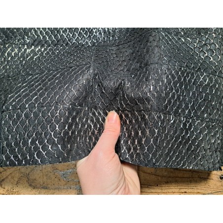 Peau de cuir de poisson tilapia noir mat - cuirenstock