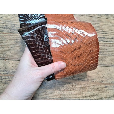 Lot de 2 peaux de cuir de serpent - E - Cuir en Stock