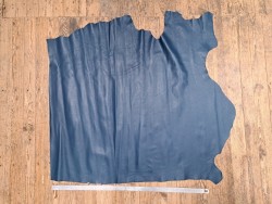 Demi-peau de cuir de taurillon - Bleu canard - Cuir en Stock