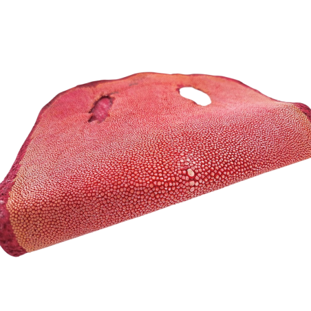 Peau de galuchat - perle centrale - cuir exotique - framboise - Cuir en Stock