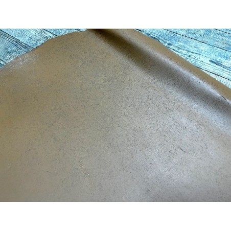 Croûte de cuir de vache tannage végétal cirée – CAMEL - Cuir en Stock