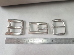 LOT de 3 boucles de ceinture - H - Nickelé - 20mm / 25mm / 30mm