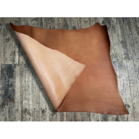 Croûte de cuir de vache tannage végétal cirée – GOLD - Cuir en Stock
