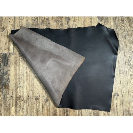 Croûte de cuir de vache tannage végétal cirée – MOKA - Cuir en Stock