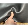 Croûte de cuir de vache tannage végétal cirée – NOIR - Cuir en Stock