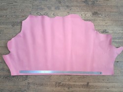 Demi-peau de cuir de vachette grainée - Rose - Cuir en Stock