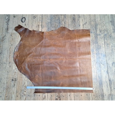 Demi-peau de cuir de vachette pullup ciré - Brun - C