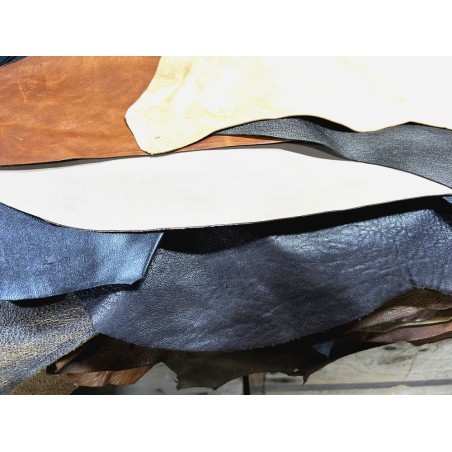 Lot mystère de 3 peaux de cuir – Camaïeu au choix - Cuir en Stock