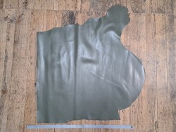 Demi-peau de cuir de veau ferme lisse - Kaki - cuir en stock