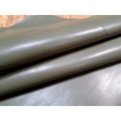 Demi-peau de cuir de veau ferme lisse - Kaki - cuirenstock