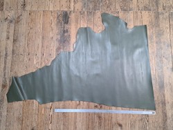 Demi-peau de cuir de veau ferme lisse - Kaki - cuirenstock