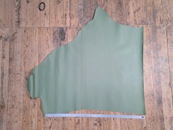 Demi-peau de cuir de veau ferme - vert pastel- cuirenstock