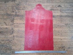 morceau rectangulaire 82x52 cm - lézard - framboise - cuir en stock