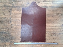 morceau rectangulaire 82x52 cm - caïman - brun - cuir en stock