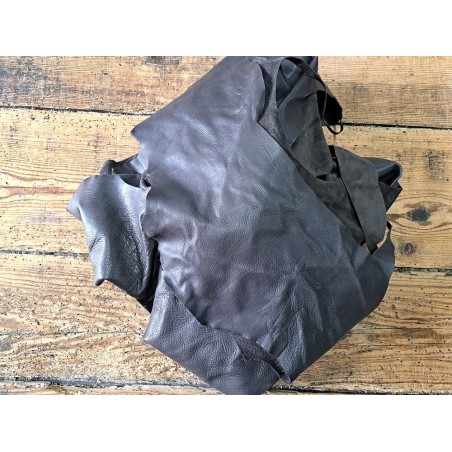 chutes de cuir de veau - Café - cuir en stock