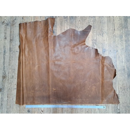 Demi-peau de cuir de vachette pullup ciré - Brun - C