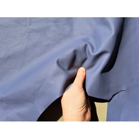 Peau de cuir de vache - ameublement - sellerie automobile - bleu pastel - Cuir en stock