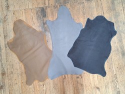 Lot de 3 peaux de cuir stretch - couleurs diverses - Cuir en Stock