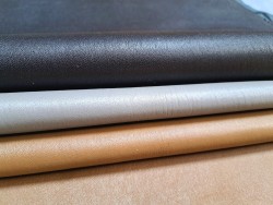 Lot de 3 peaux de cuir stretch - couleurs diverses - Cuir en Stock