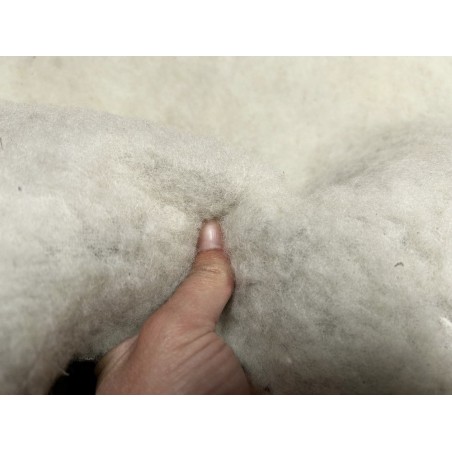 Peau de mouton velours noir façon peau lainée - Cuir en Stock