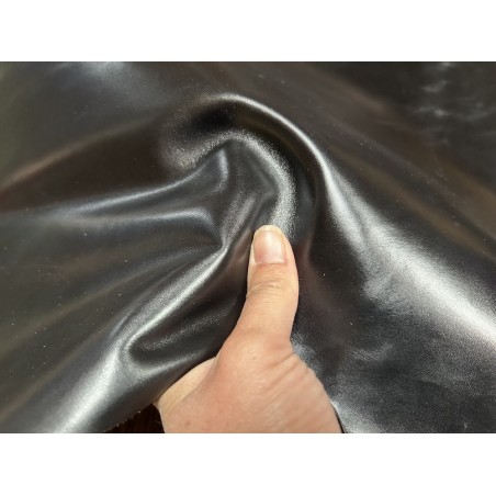 Peau de cuir de veau BOX lisse - tannage ferme - noir - Cuir en Stock
