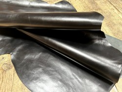 Peau de cuir de veau BOX lisse - tannage ferme - noir - Cuir en Stock