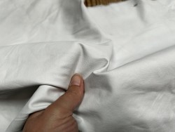Flanc de vache – Cuir blanc mastic mat – Tannage minéral – Souple & élastique - 2ᵉ choix - Cuir en Stock