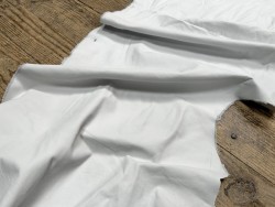 Flanc de vache – Cuir blanc mastic mat – Tannage minéral – Souple & élastique - 2ᵉ choix - Cuir en Stock