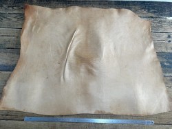 Collet de vache, cuir tannage végétal, choix écart N° C, Cuir en Stock