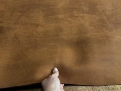 Croûte de cuir de vache tannage végétal cirée – NUT'S - Cuir en Stock