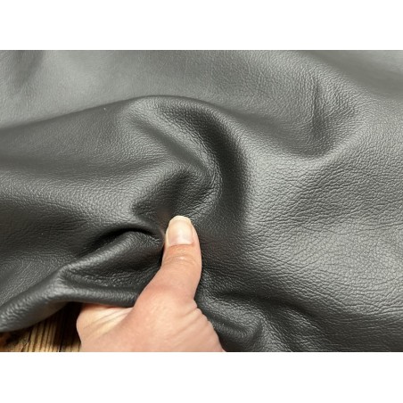 Demi-peau de cuir de vache grainé - Noir mat - A - Cuir en Stock