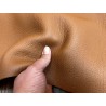 Demi-peau de cuir de taurillon - gros grain - couleur marron gold - Cuir en Stock