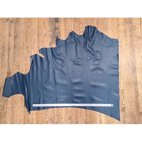 Morceau de cuir de taurillon - Bleu canard - Cuir en Stock