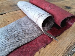 2 peaux uniques - Cabillaud - Cuir en Stock