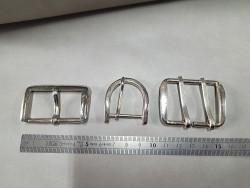 LOT de 3 boucles de ceinture - A - Cuirenstock